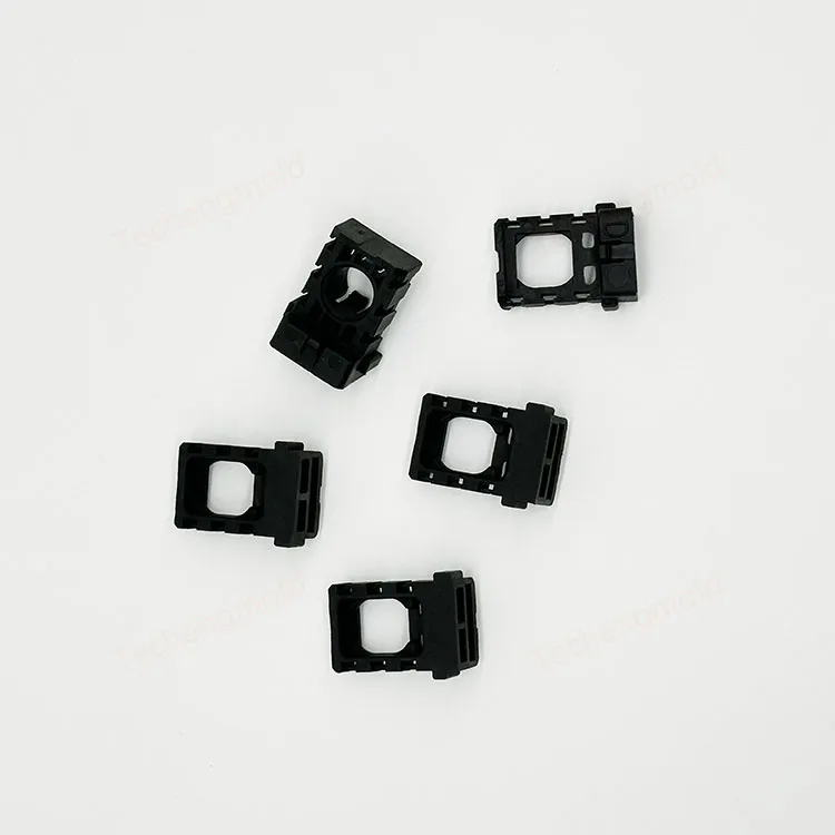 特诚科技PEI精密注塑件实拍 1